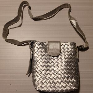 Reacyclements Rejuviebagz Silver Plastic Button Clasp Purse